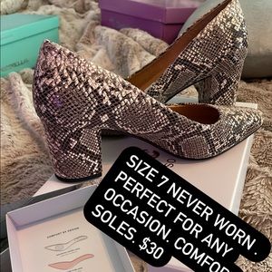 Beautiful snake skin style